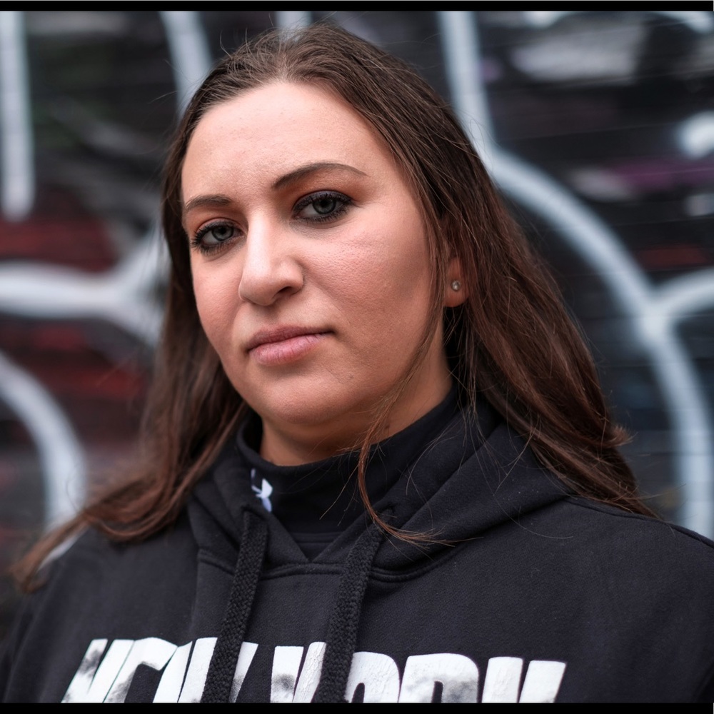 Meet your Posher, Cara